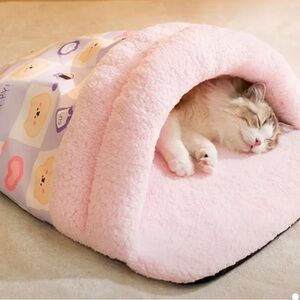 New Cozy Pink Cat or Dog Bed. Note: bed lies flat and pet goes into it.
